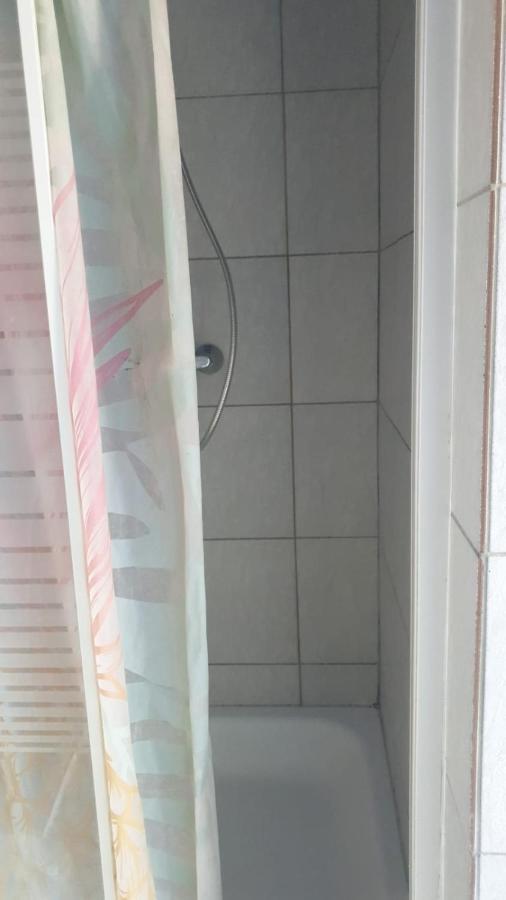 ברלין Isas Hostel מראה חיצוני תמונה