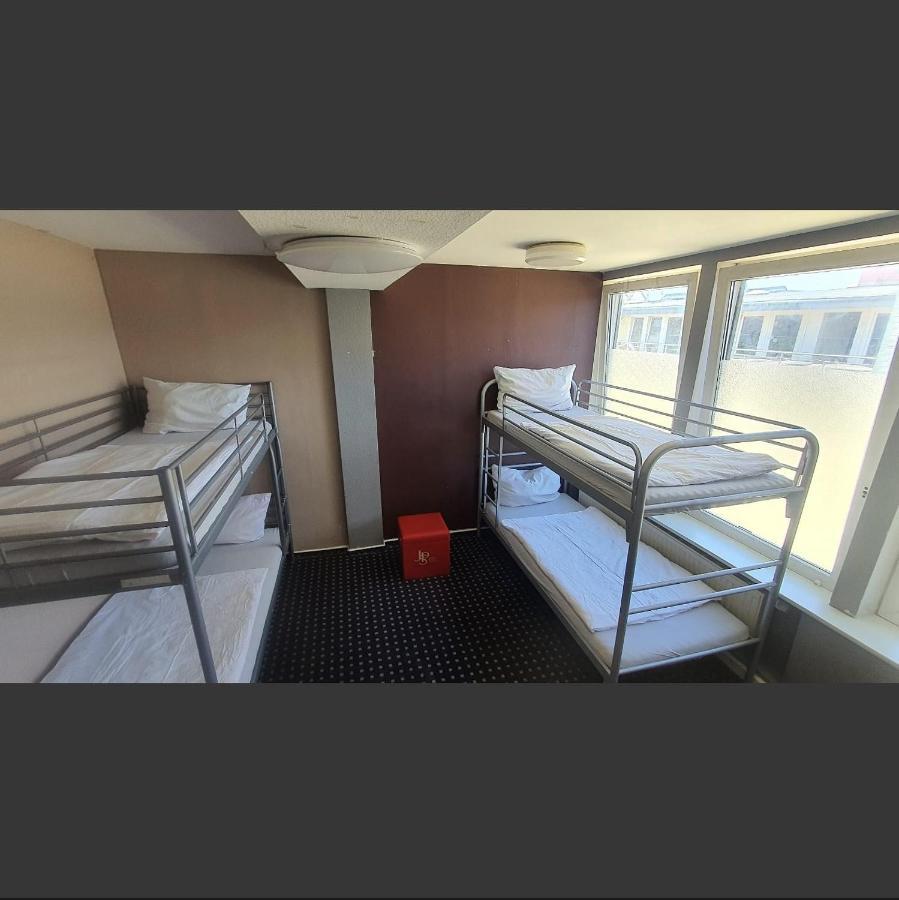 ברלין Isas Hostel מראה חיצוני תמונה