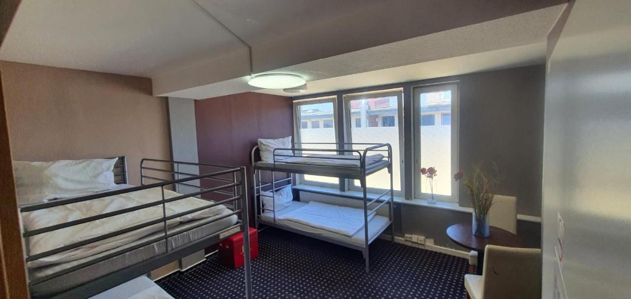 ברלין Isas Hostel מראה חיצוני תמונה